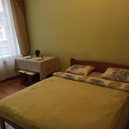 Διαμέρισμα Smart Yellow Apartment-15 хв від жд вокзалу *