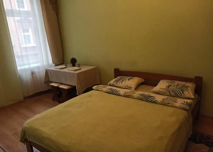 Appartement Smart Yellow Apartment-15 хв від жд вокзалу *