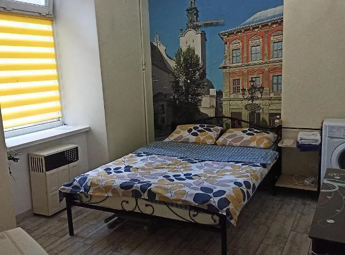 Smart Yellow Apartment-15 хв від жд вокзалу * לבוב