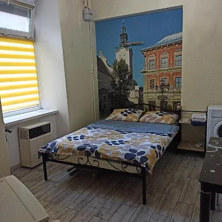 Smart Yellow Apartment-15 хв від жд вокзалу * Lemberg