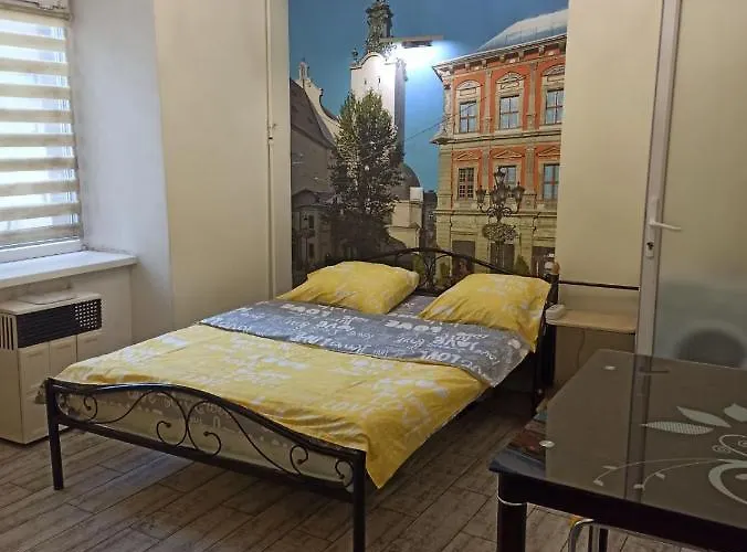 Apartment Smart Yellow Apartment-15 хв від жд вокзалу Lemberg