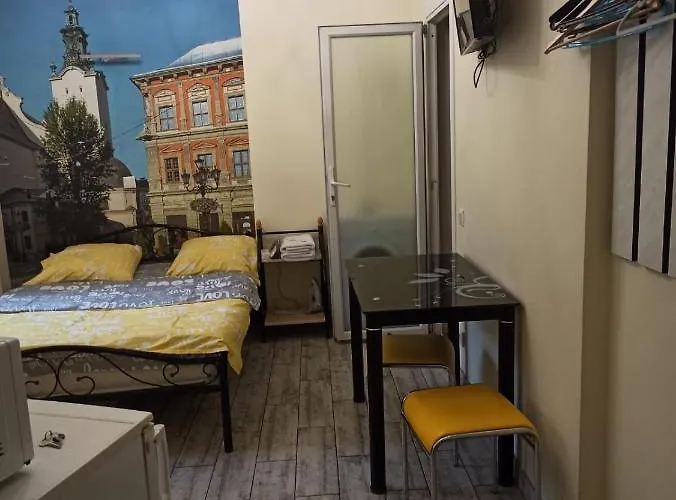 Apartment Smart Yellow Apartment-15 хв від жд вокзалу